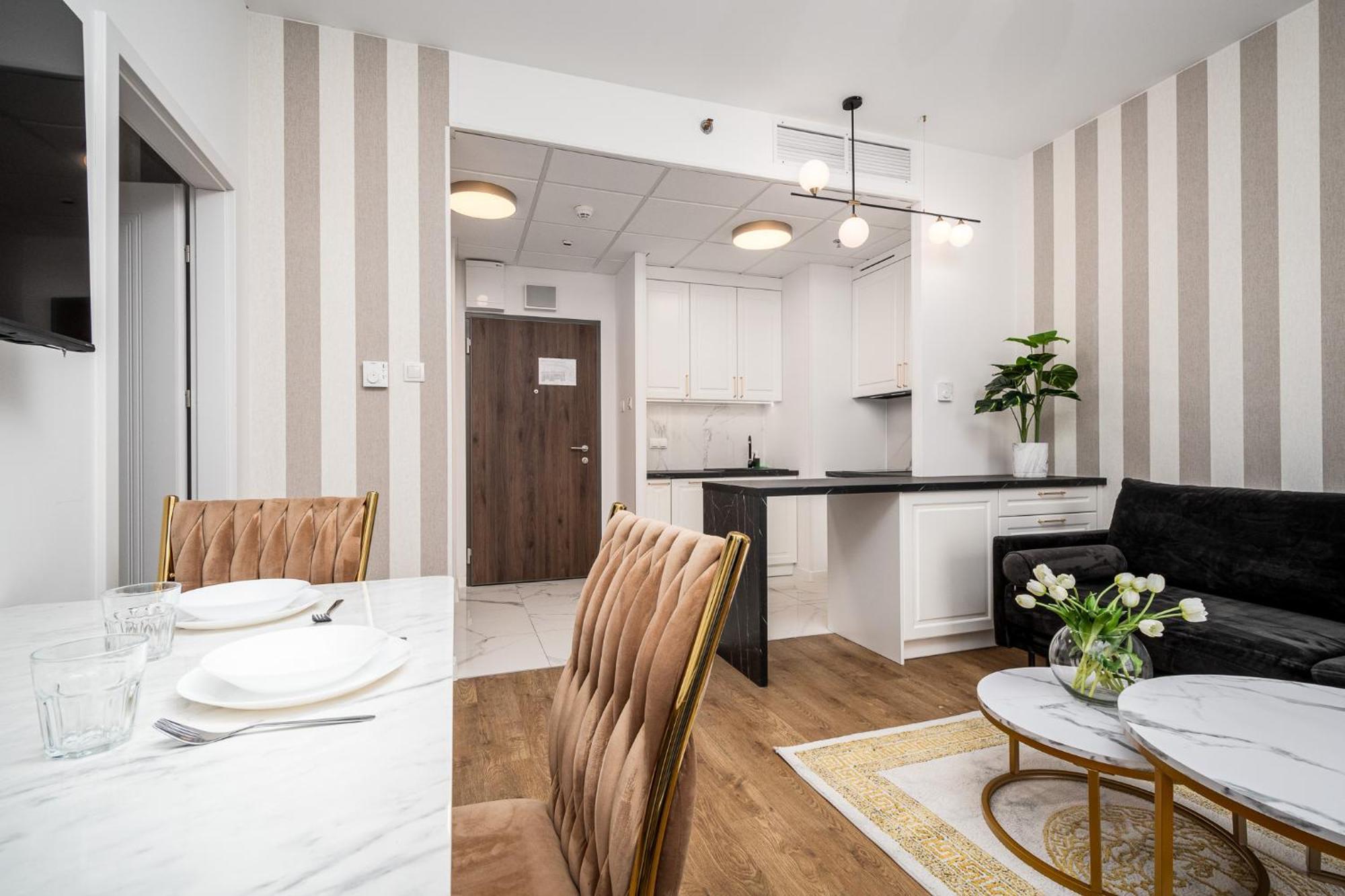 Wola Tower Deluxe Separate Bedroom With Free Garage - By Perfect Apart Warschau Exterior foto